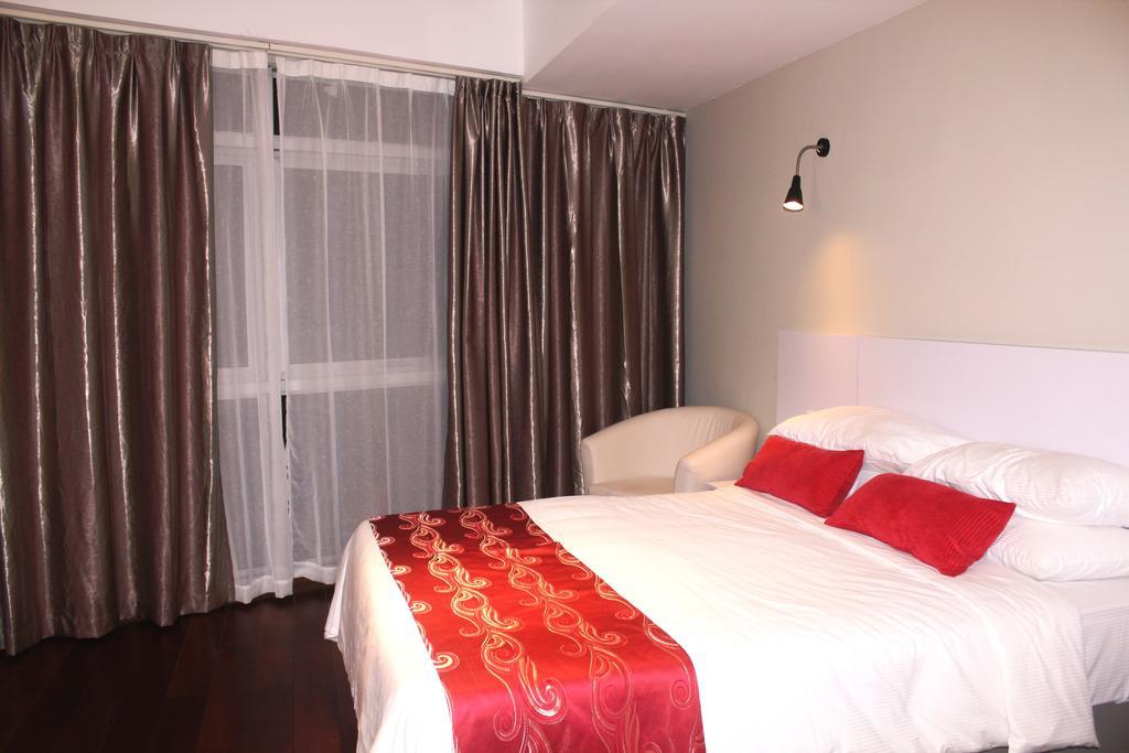 Easyrest Hotel Петалинг-Джая Номер фото